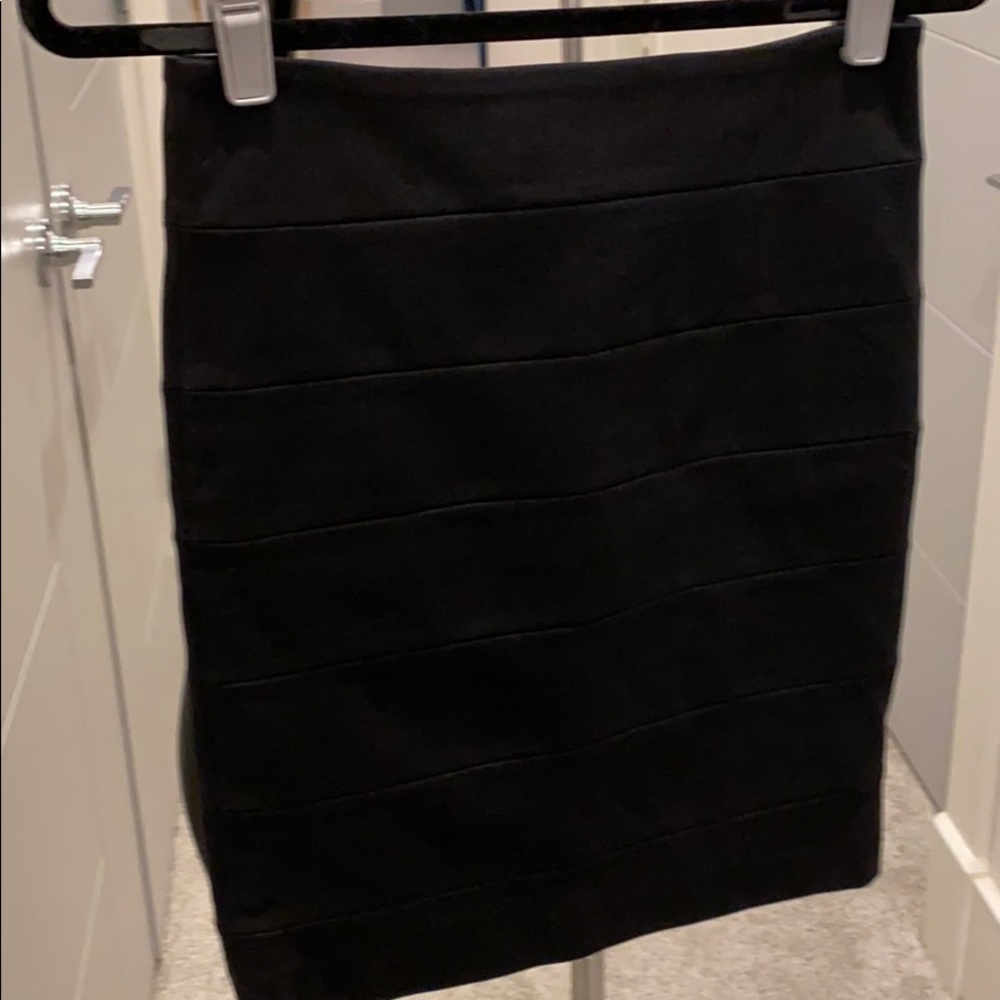 Privee black stretch skirt